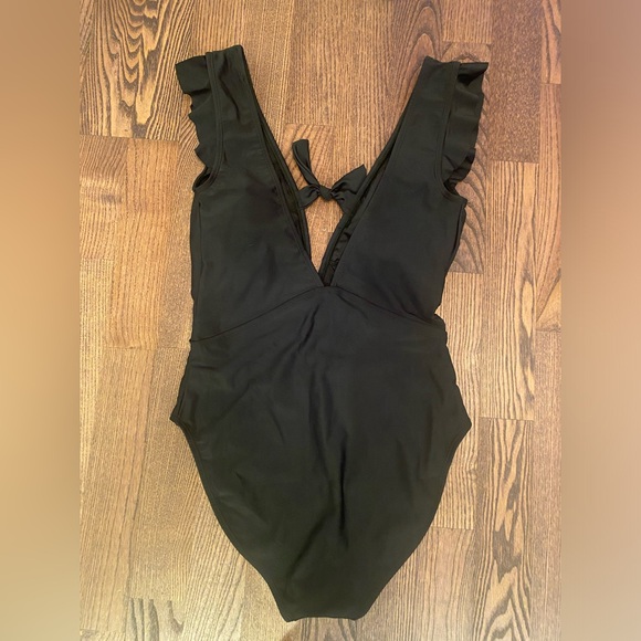 Marina West one-piece black ruffle sleeve swimsuit size S - Picture 5 of 8